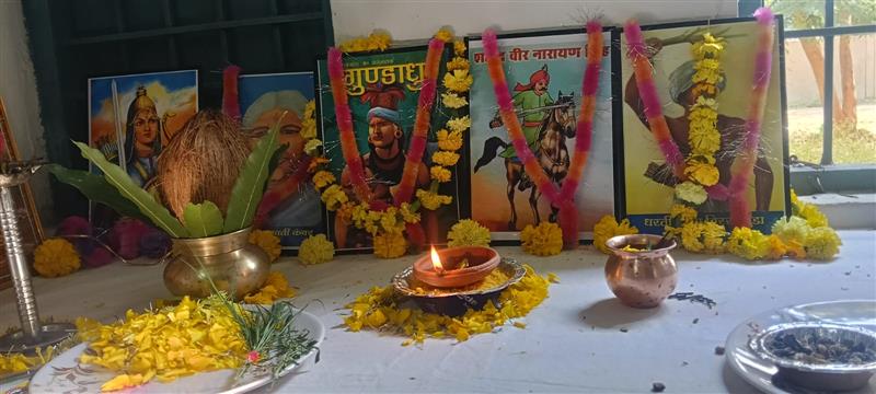 Janjatiy Samaj ka Gauravsali Atit